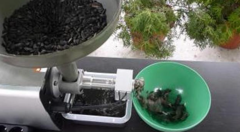 Extractor ulei la rece din oleaginoase